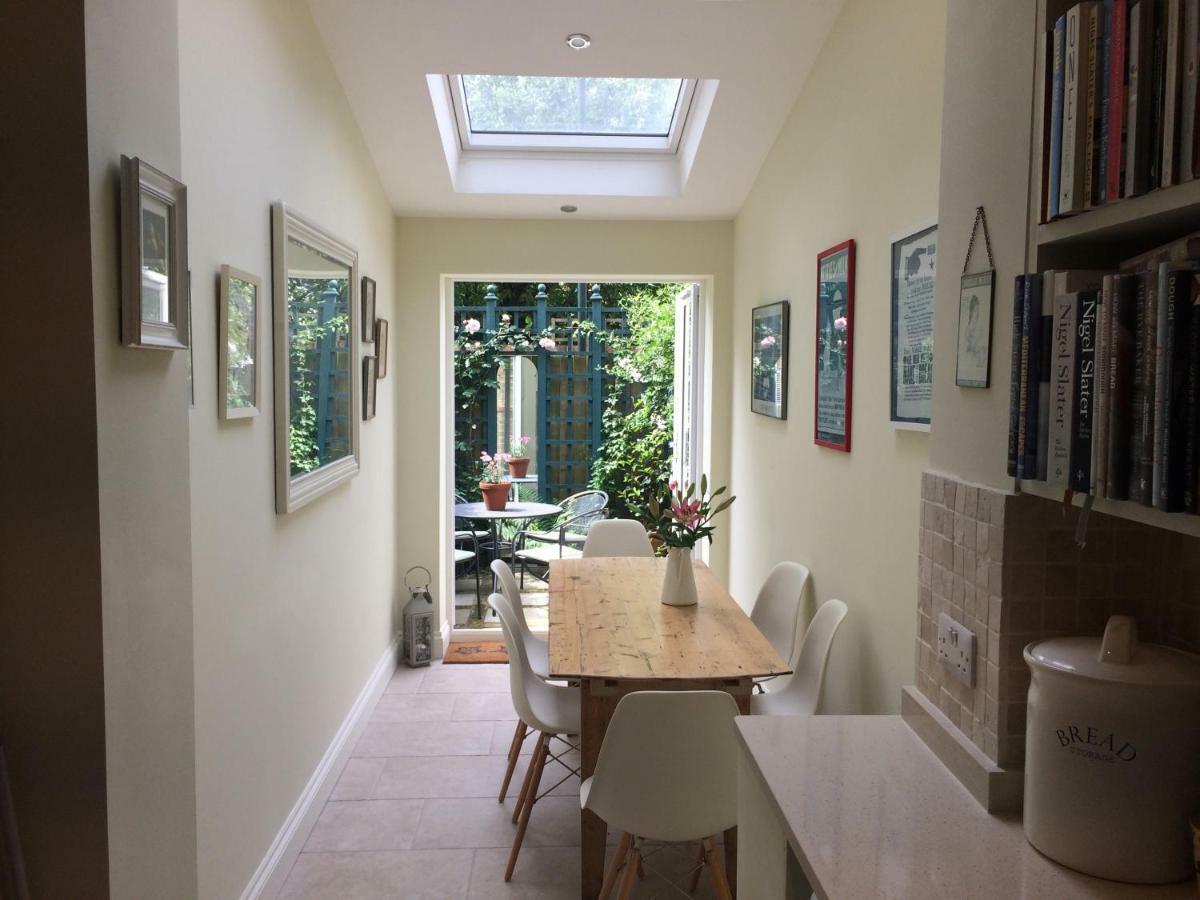 テディントン Old Station Gardens, Sw London Bed & Breakfast エクステリア 写真