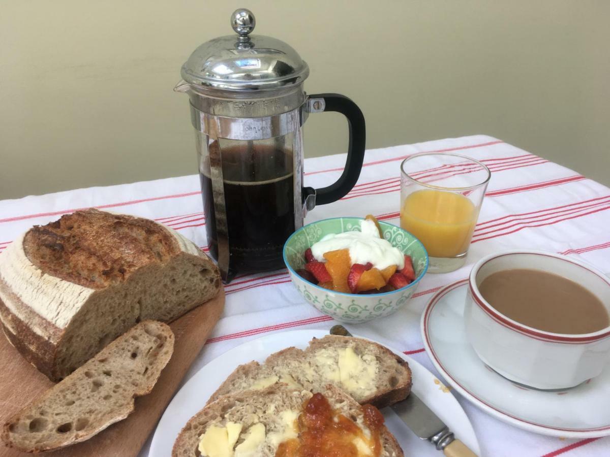 テディントン Old Station Gardens, Sw London Bed & Breakfast エクステリア 写真
